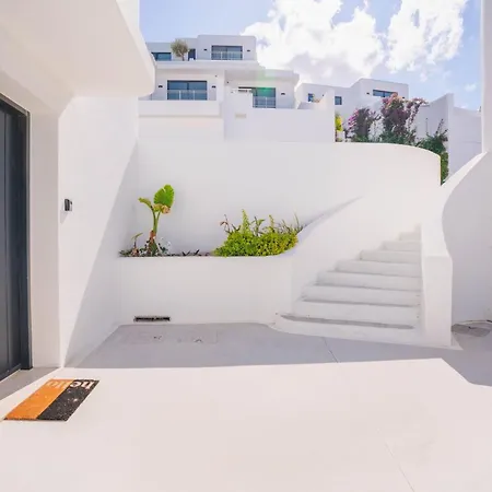 Βίλα Deep Blue Modern Seaview With Infinity Pool Near Lido