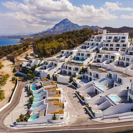 Deep Blue Modern Seaview With Infinity Pool Near Lido Orga
