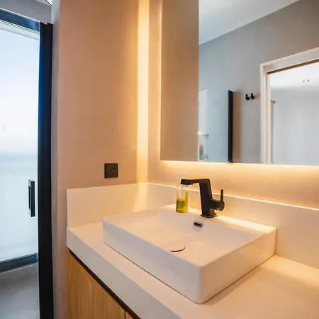 Deep Blue Modern Seaview With Infinity Pool Near Lido Villa *